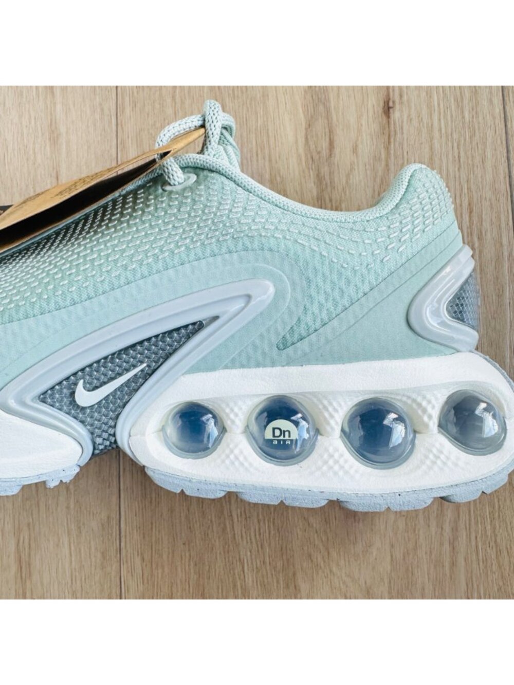 ✨Nike Air Max DN SE Seafoam Size 9 Women's Shoes Sneakers Mint Green HJ9636-001✨ - Picture 10 of 11
